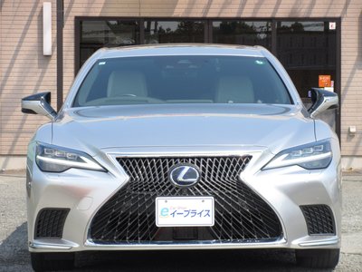 صورة 5 لـ 2021 Lexus LS