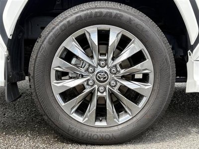 صورة مصغرة 24 لـ 2024 Toyota LAND CRUISER 300