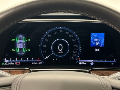 CADILLAC ESCALADE - 8