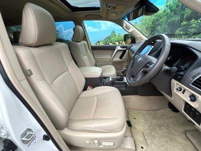 TOYOTA LAND CRUISER PRADO - 7