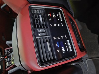 PORSCHE CAYENNE - 10