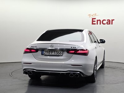 MERCEDES-BENZ E-CLASS - 4