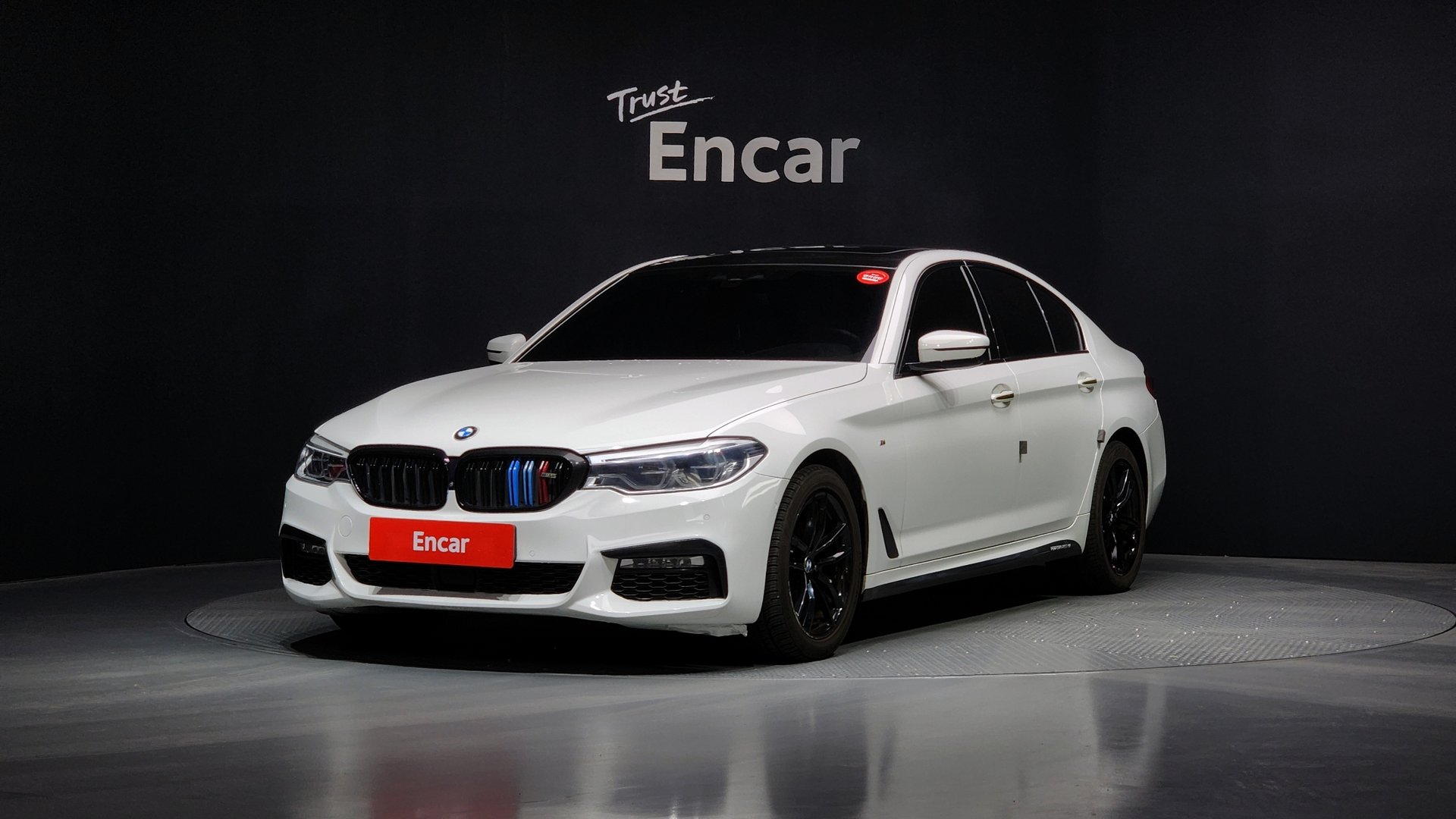 BMW 5 SERIES - View 1