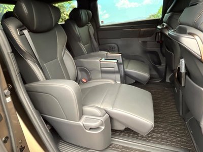 TOYOTA ALPHARD - 7