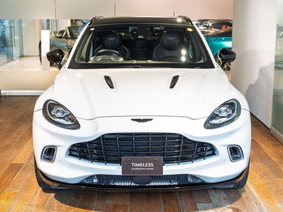 ASTON MARTIN DBX - 7