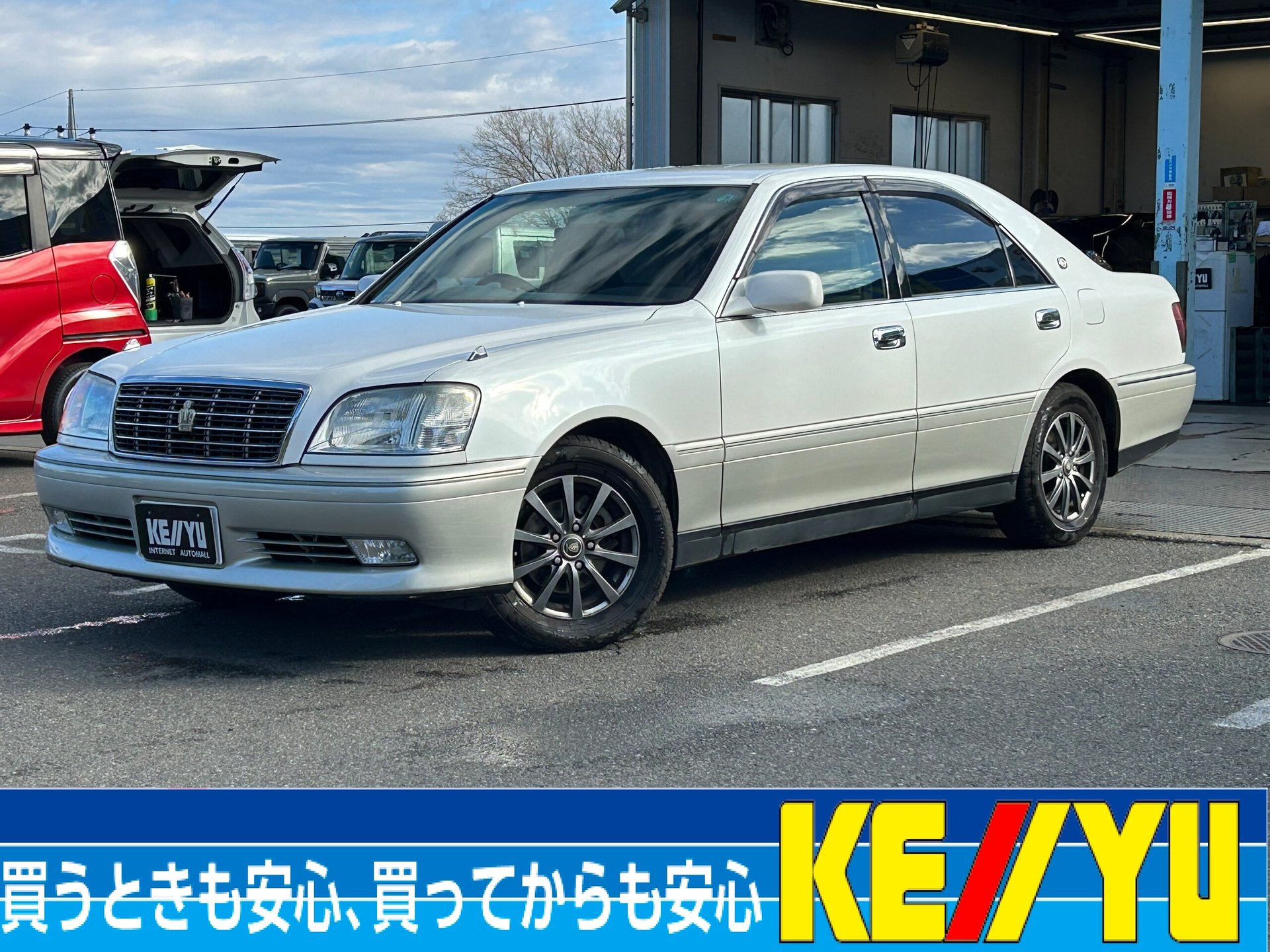 TOYOTA CROWN ROYAL - View 1