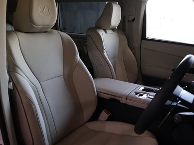 2024 Lexus LM — миниатюра 30