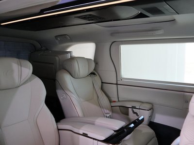2024 Lexus LM — миниатюра 67