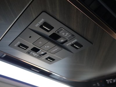 2024 Lexus LM — миниатюра 43