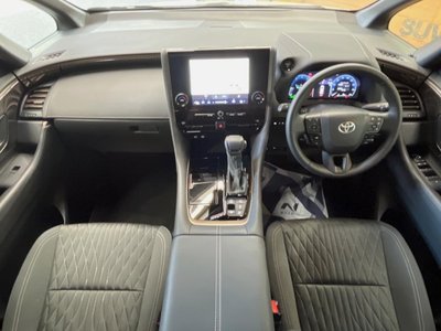 2025 Toyota ALPHARD — фото 2