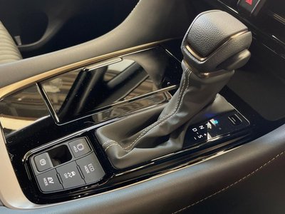 2025 Toyota ALPHARD — миниатюра 38