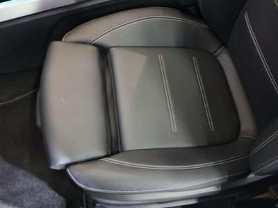 MERCEDES-BENZ GLB - 10