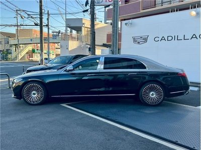 صورة 4 لـ 2025 Mercedes-BENZ MAYBACH
