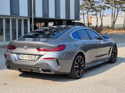 BMW 8 SERIES - 5