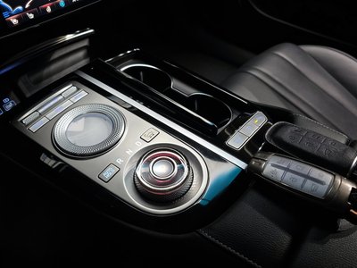 GENESIS G80 (RG3) - 9