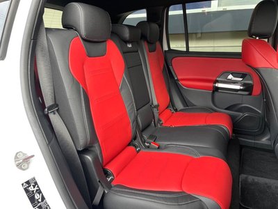 MERCEDES-BENZ GLB - 9