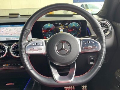 MERCEDES-BENZ GLB - 10