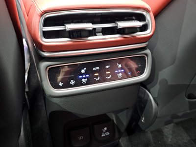 صورة مصغرة 31 لـ 2025 Genesis GV80 COUPE