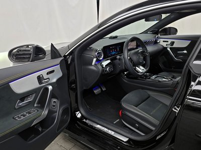 MERCEDES-BENZ CLA - 10