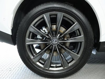 صورة مصغرة 15 لـ 2025 Lexus NX