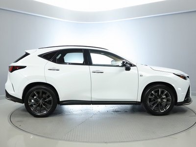 صورة مصغرة 12 لـ 2025 Lexus NX