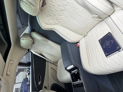 2021 Bentley FLYING SPUR photo 9