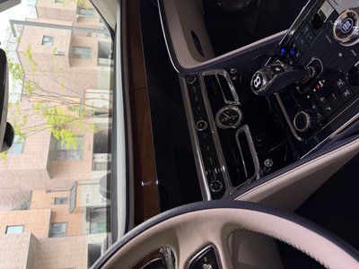 2021 Bentley FLYING SPUR photo 10