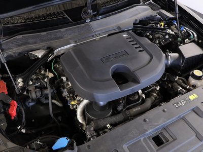 LAND ROVER DEFENDER - 5