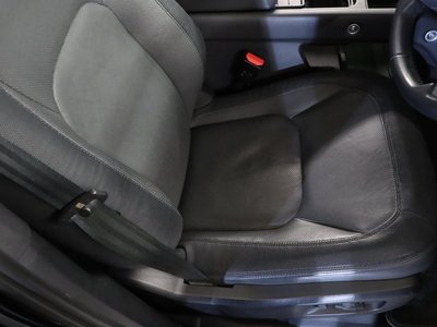 LAND ROVER DEFENDER - 7