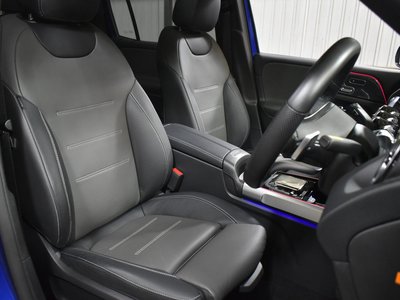 MERCEDES-BENZ GLB - 8