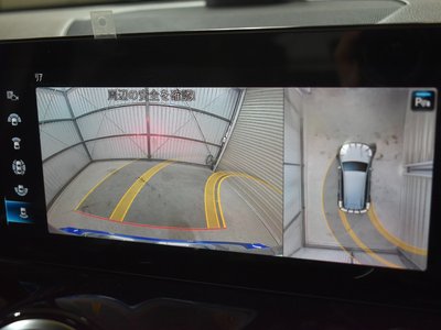 MERCEDES-BENZ GLB - 10