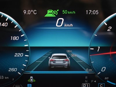 MERCEDES-BENZ GLB - 5