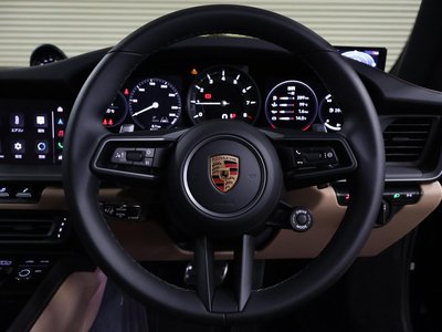 صورة مصغرة 16 لـ 2024 Porsche 911