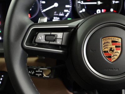 صورة مصغرة 19 لـ 2024 Porsche 911