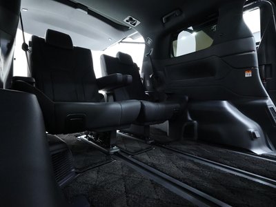 2024 Toyota ALPHARD — миниатюра 21