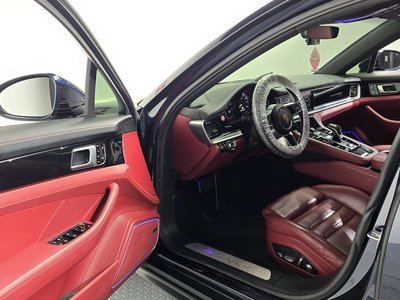 PORSCHE PANAMERA - 10