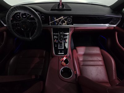 PORSCHE PANAMERA - 5