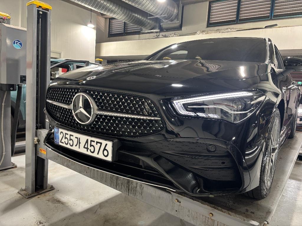 MERCEDES-BENZ CLA - View 1