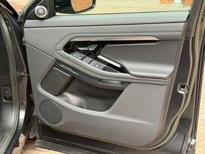 2023 LAND Rover RANGE ROVER EVOQUE thumbnail 31