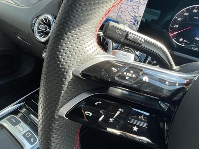 MERCEDES-BENZ GLA - 7