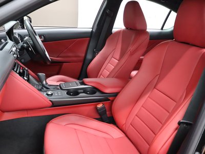 صورة مصغرة 17 لـ 2024 Lexus IS