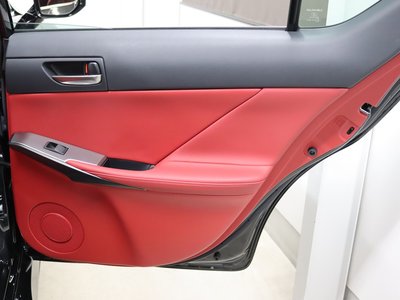 صورة مصغرة 18 لـ 2024 Lexus IS