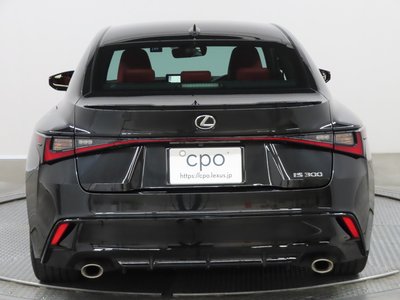 صورة مصغرة 4 لـ 2024 Lexus IS