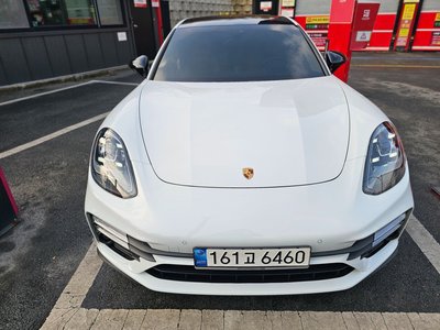 PORSCHE PANAMERA - 5