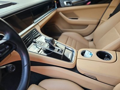 PORSCHE PANAMERA - 9
