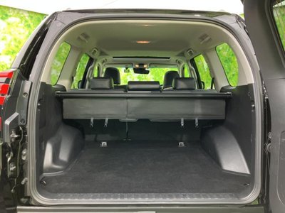 TOYOTA LAND CRUISER - 8