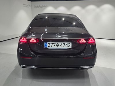 MERCEDES-BENZ E-CLASS - 5