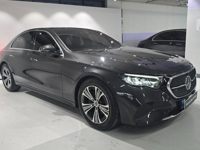 MERCEDES-BENZ E-CLASS - 4