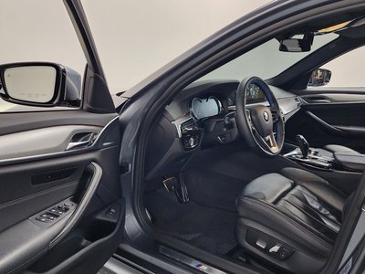 BMW 5 SERIES - 10