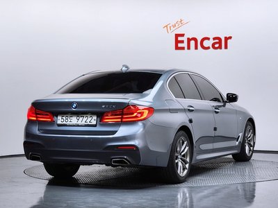BMW 5 SERIES - 4